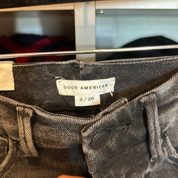 Good American acid black Good Classic straight leg frayed sides/cuff size 2 NWT - Picture 3 of 5